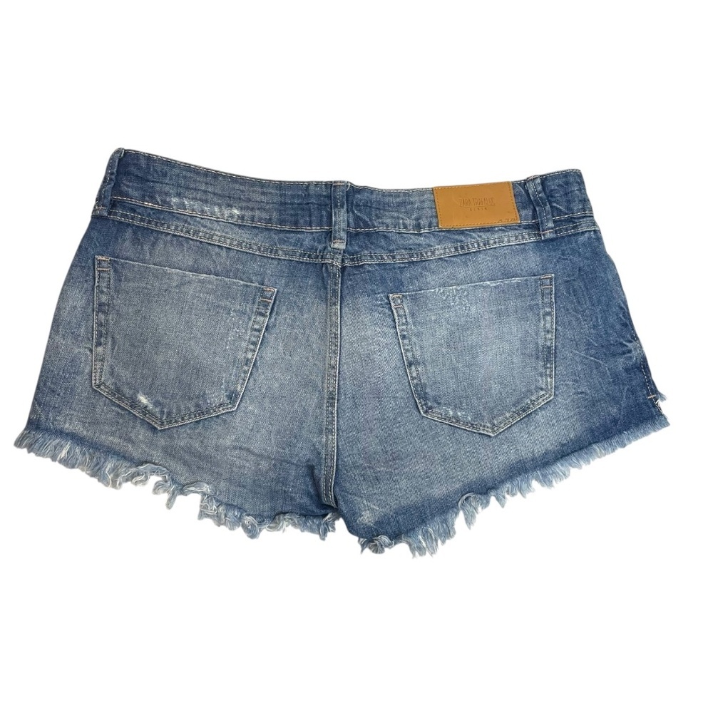 Zara Jean Short - Picture 4 of 6